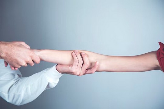 被拐卖妇女与买主的婚姻是否有效