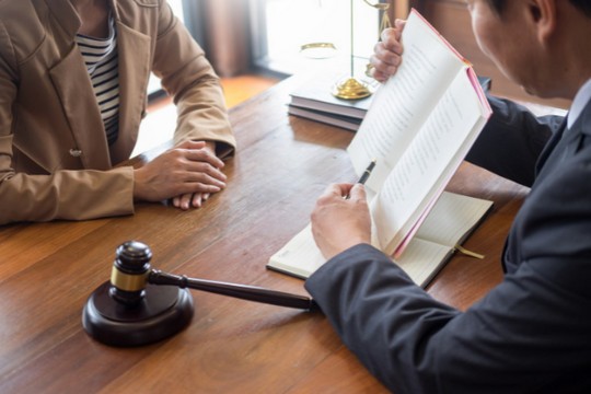 自书遗嘱怎么去法院判决生效