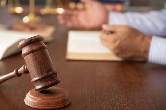 接受遗赠公证书需要继承人到场吗